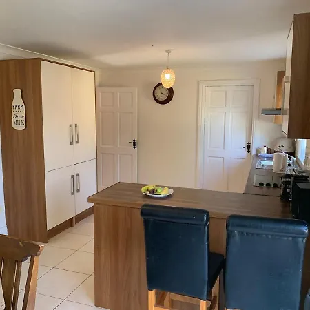 Hébergement de vacances Beautiful 4 Bedroom Luxurious House *