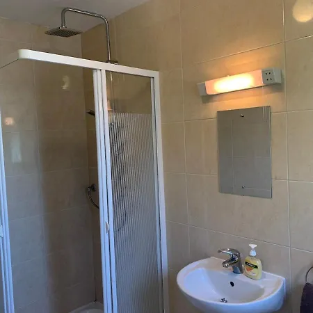 Beautiful 4 Bedroom Luxurious House Kenmare