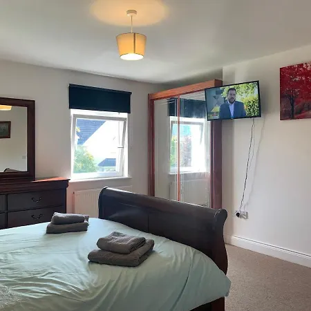 Beautiful 4 Bedroom Luxurious House