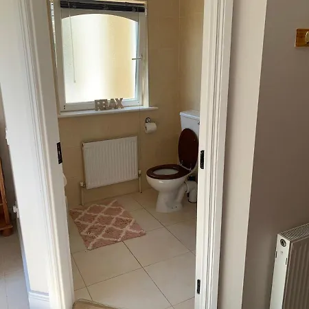 Hébergement de vacances Beautiful 4 Bedroom Luxurious House *